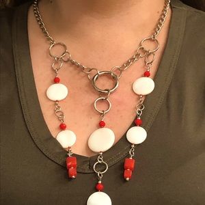Handmade necklace made of mother of pearl